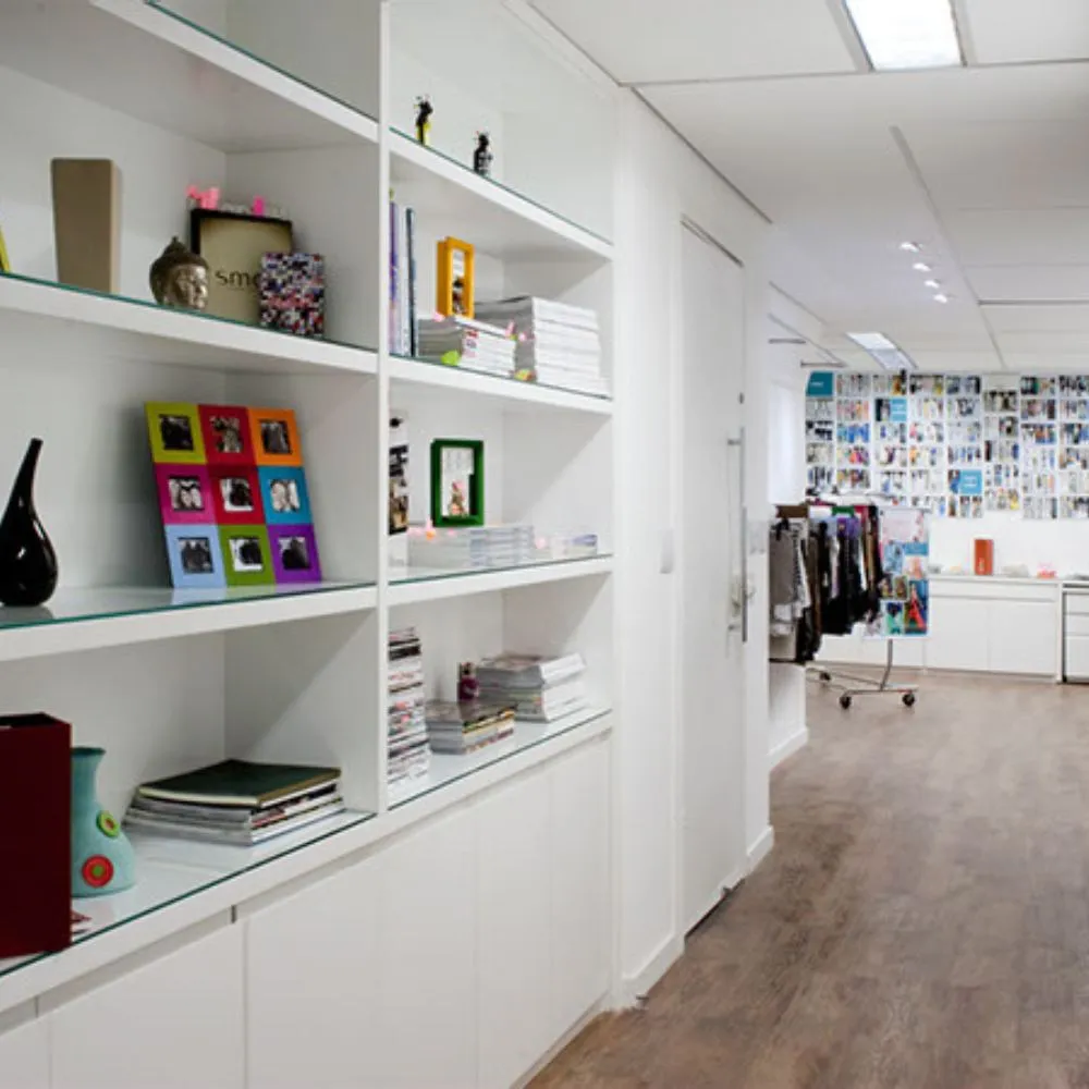 Estantes do showroom